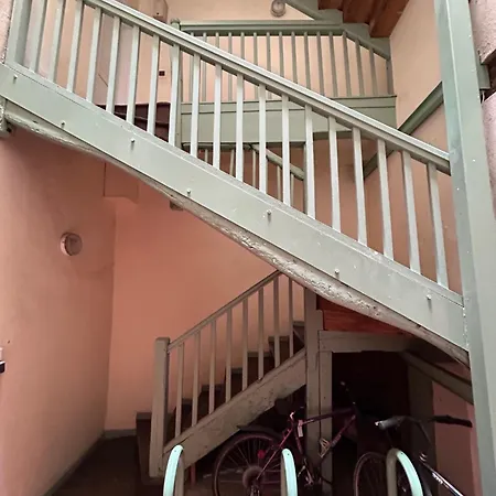 Au Charme Des Carmes - T1 Sur Cour - Metro A & B 툴루즈