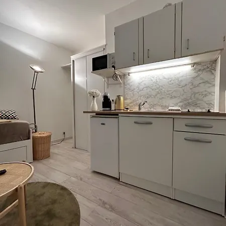 Au Charme Des Carmes - T1 Sur Cour - Metro A & B Toulouse